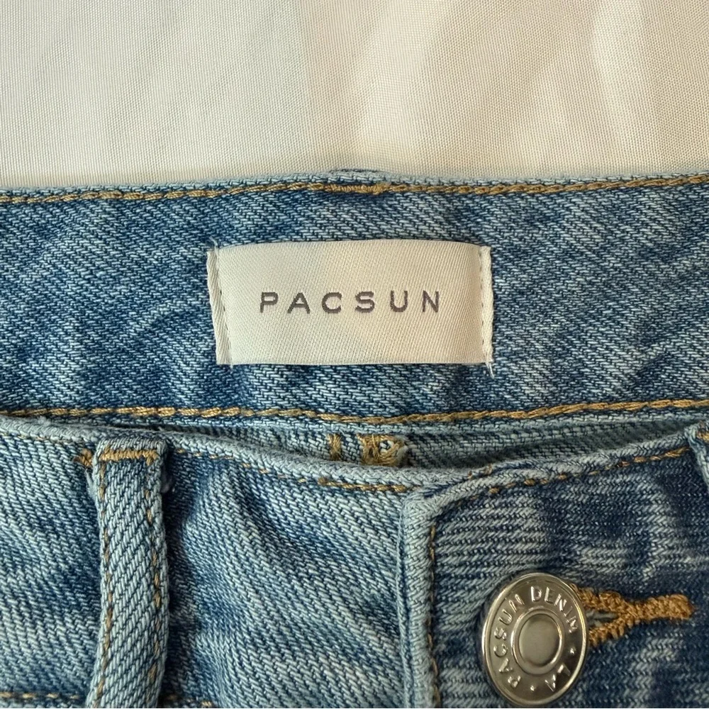 PacSun Denim Shorts with Bow‎ Accents - Picture 4 of 8